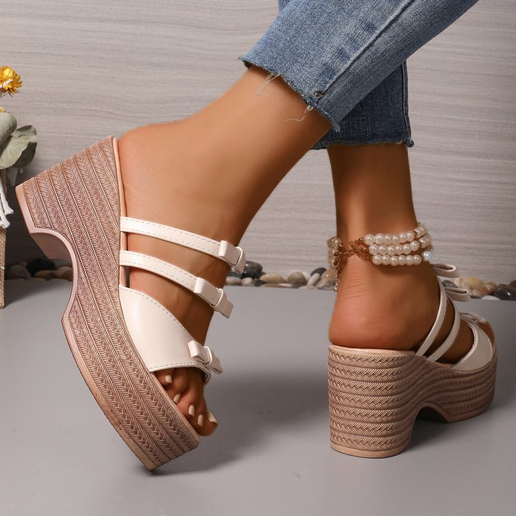 Damen Wedge-Pantoletten mit modischen Riemen und komfortablem Fußbett Stalluxe