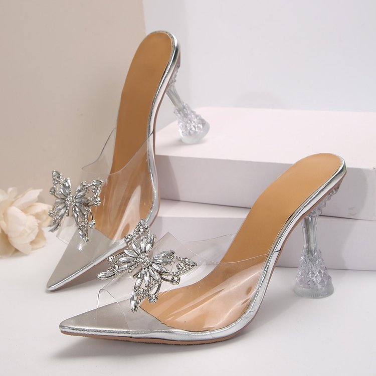 Damen Glamouröse High-Heel Sandalen mit funkelnden Schmetterlings-Applikationen Stalluxe