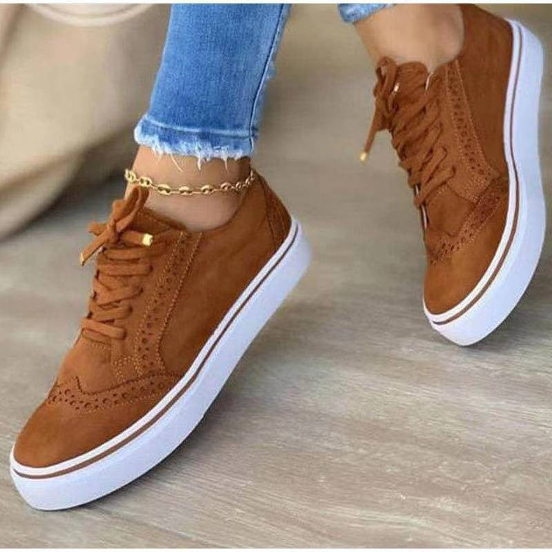 Damen sportive Sneaker mit dekorativen Broguing-Details und atmungsaktiver Sohle Stalluxe