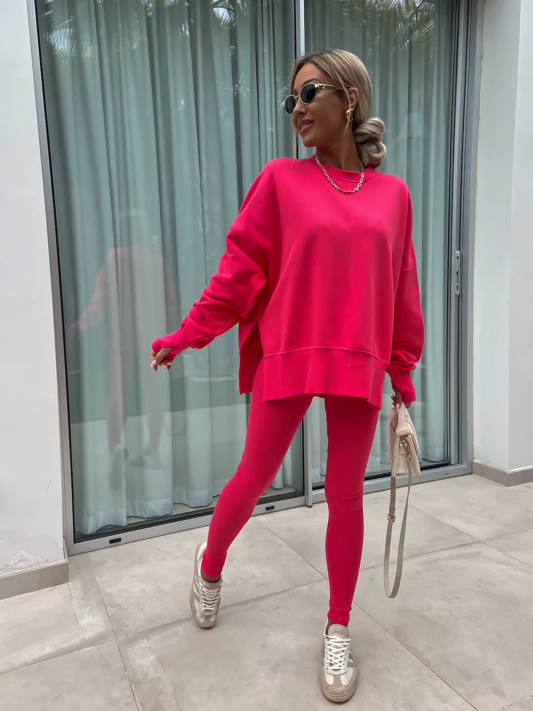 Damen Oversized Sweatshirt mit hoch geschnittenen Leggings Stalluxe