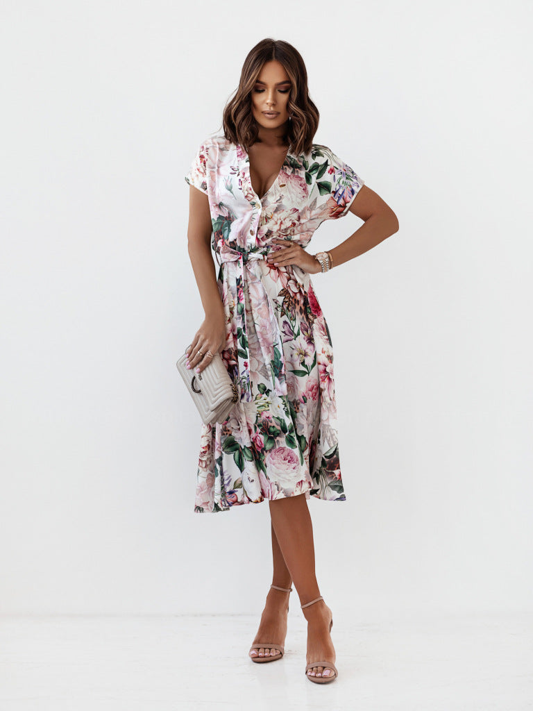 Damen Elegantes Maxikleid mit floralem Muster und taillierter Silhouette Stalluxe