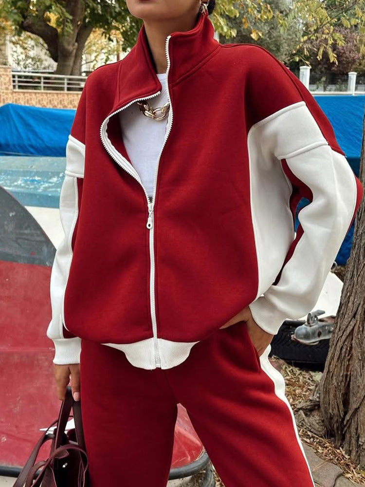 Damen Sportliches Sweatsuit mit kontrastierenden Einsätzen und hohem Kragen Stalluxe
