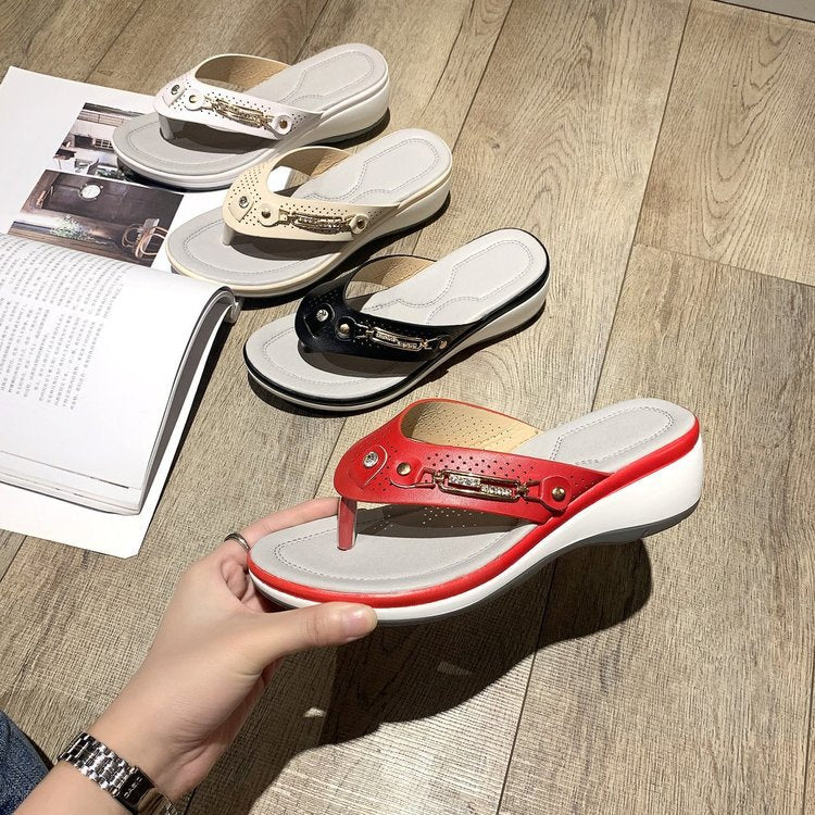 Damen Modefreundliche Zehentrenner-Sandalen mit ergonomischem Fußbett und modischen Akzenten Stalluxe