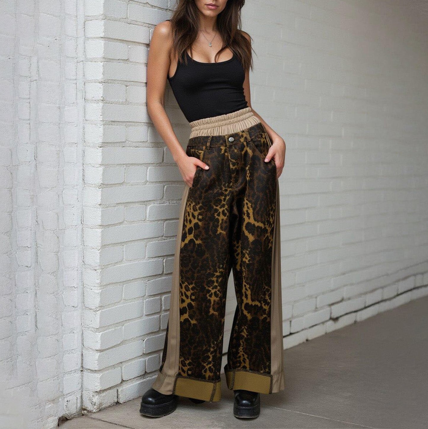 Damen Weite Hose mit Leo-Muster und elastischem Bund Stalluxe