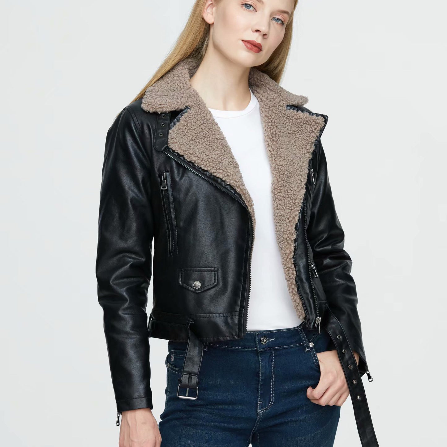 Damen stylische Lammfell-Bikerjacke mit doppeltem Reißverschluss und taillierbarem Gürtel Stalluxe