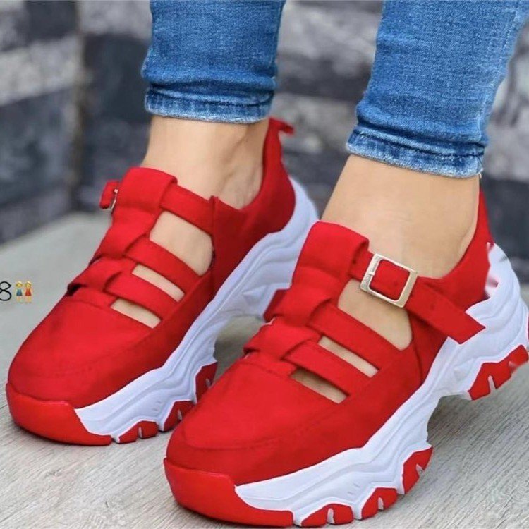 Damen Sportliche Schnürsandalen mit robustem Profil und verstellbaren Riemen Stalluxe