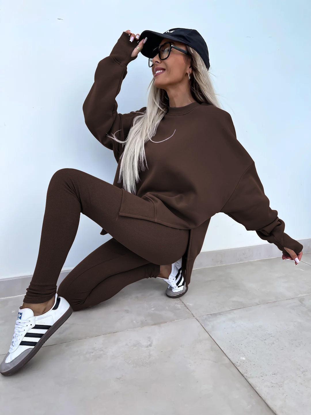 Damen Oversized Sweatshirt mit hoch geschnittenen Leggings Stalluxe