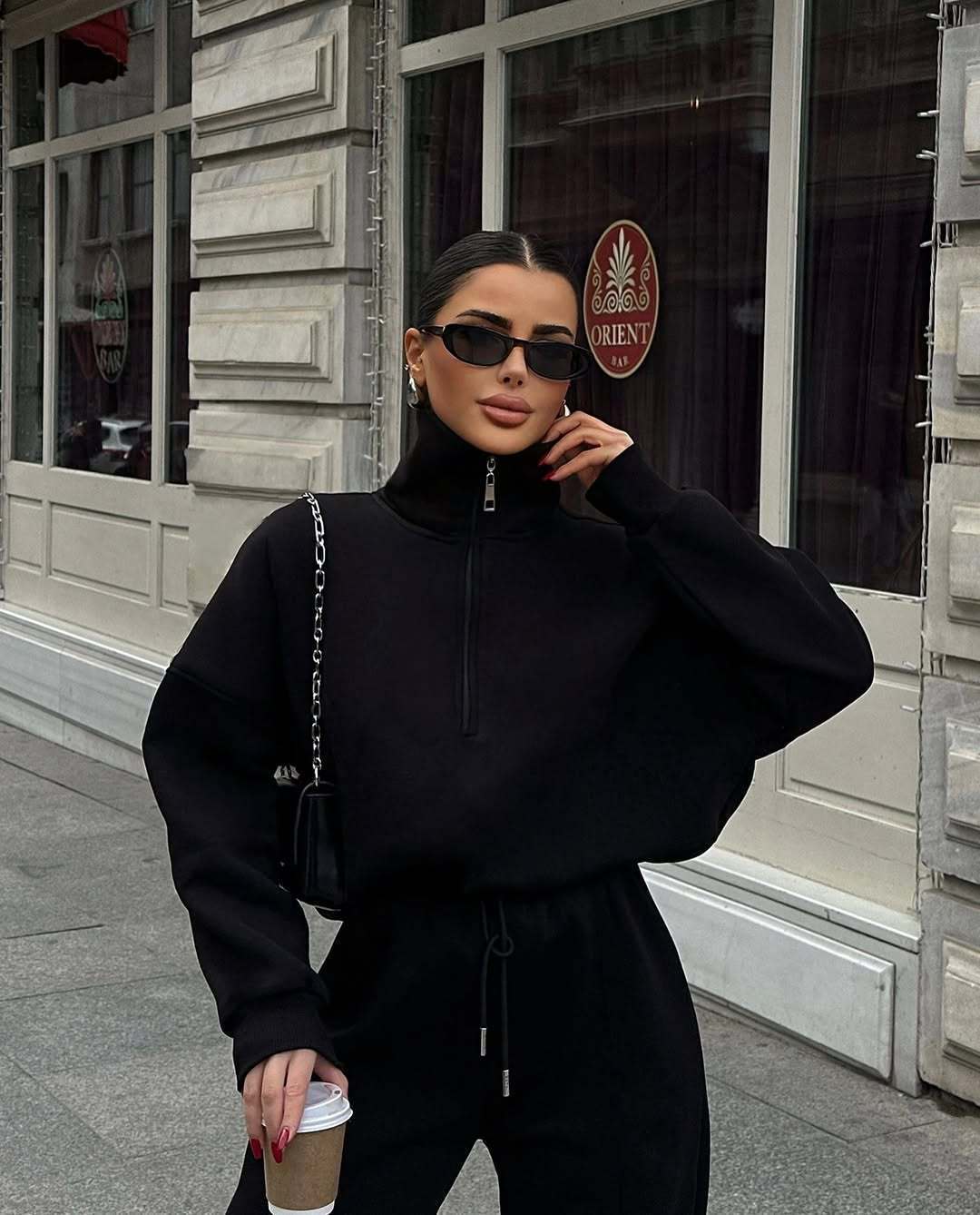 Damen Sportlicher Fleece-Trainingsanzug mit hohem Stehkragen und Reißverschluss Stalluxe