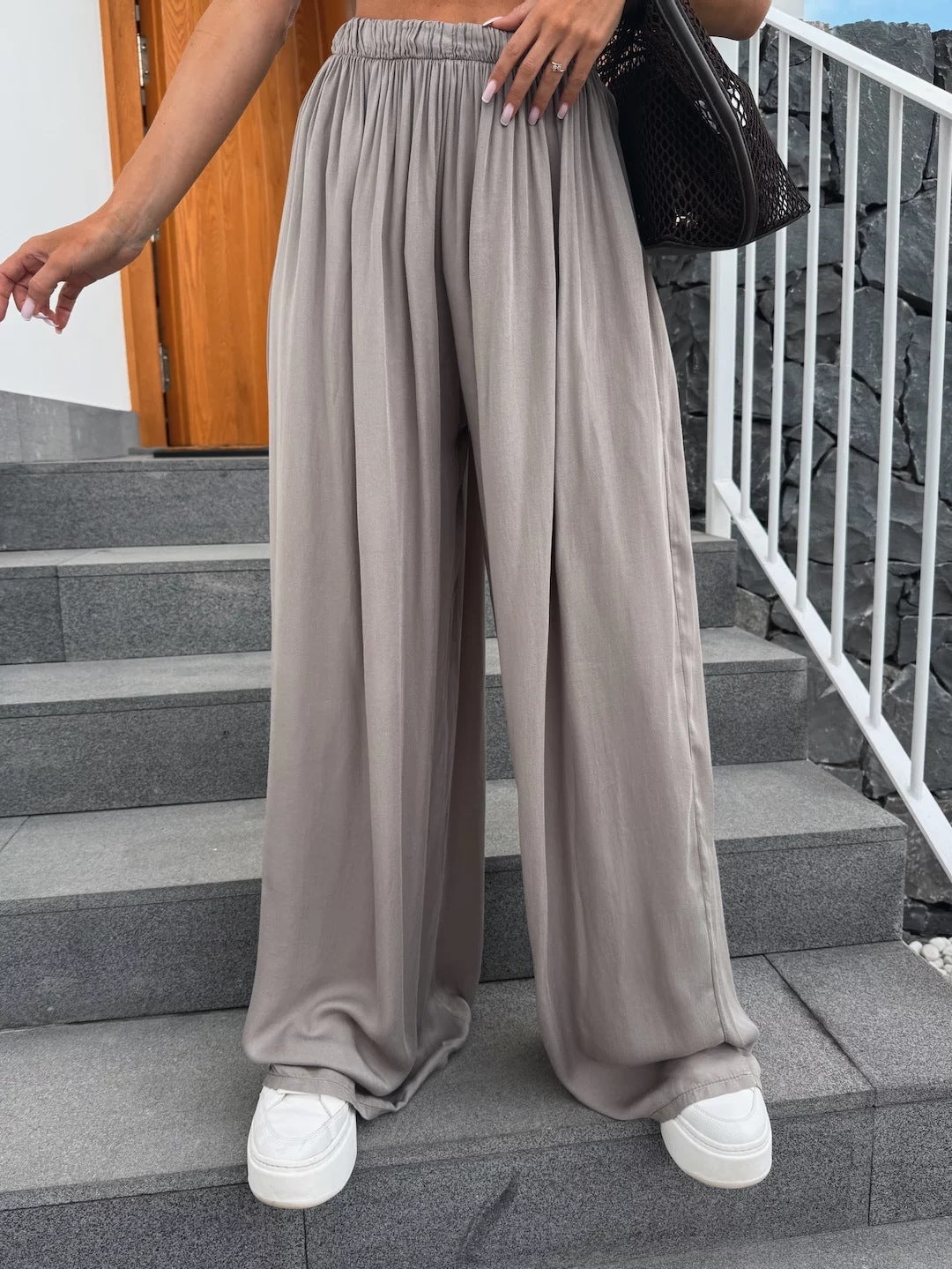 Damen lockere Palazzo-Hose aus leichtem Material Stalluxe