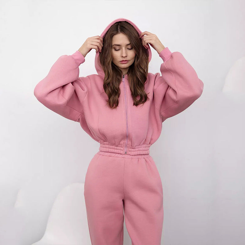 Damen modischer Sweatanzug mit voluminösen Ärmeln und hohem Kragen Stalluxe