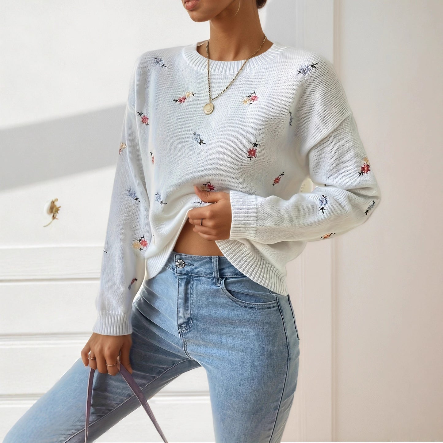 Damen Strickpullover mit floralen Stickdetails und lässigem Schnitt Stalluxe