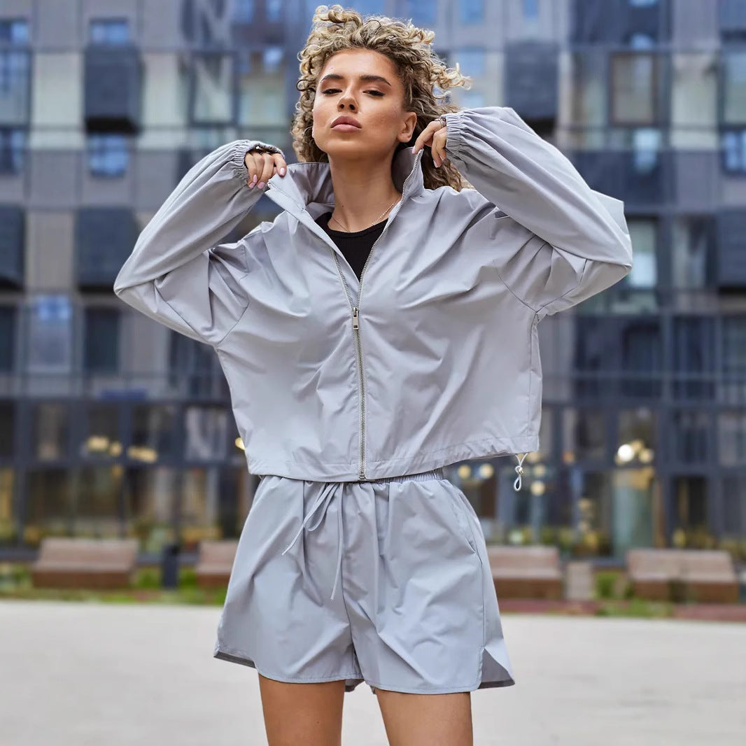Damen lässige Sportjacke mit voluminösen Ärmeln und passender Shorts Stalluxe