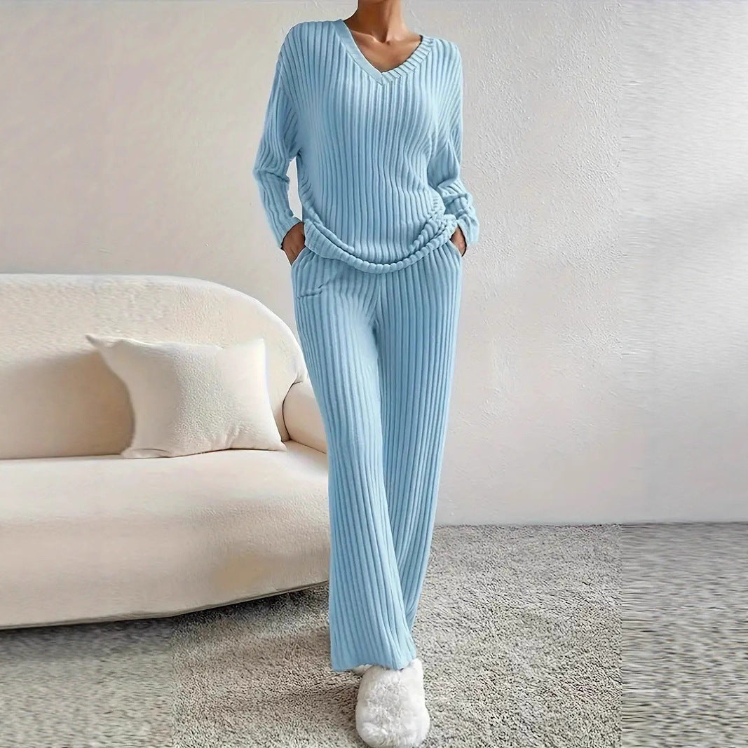 Damen modischer Strickanzug mit V-Ausschnitt und seitlicher Taillierung Stalluxe