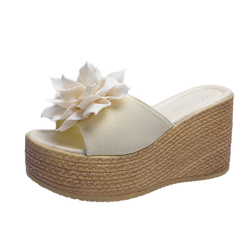 Damen Plateausandalen mit floralem Dekor und rutschfester Sohle Stalluxe