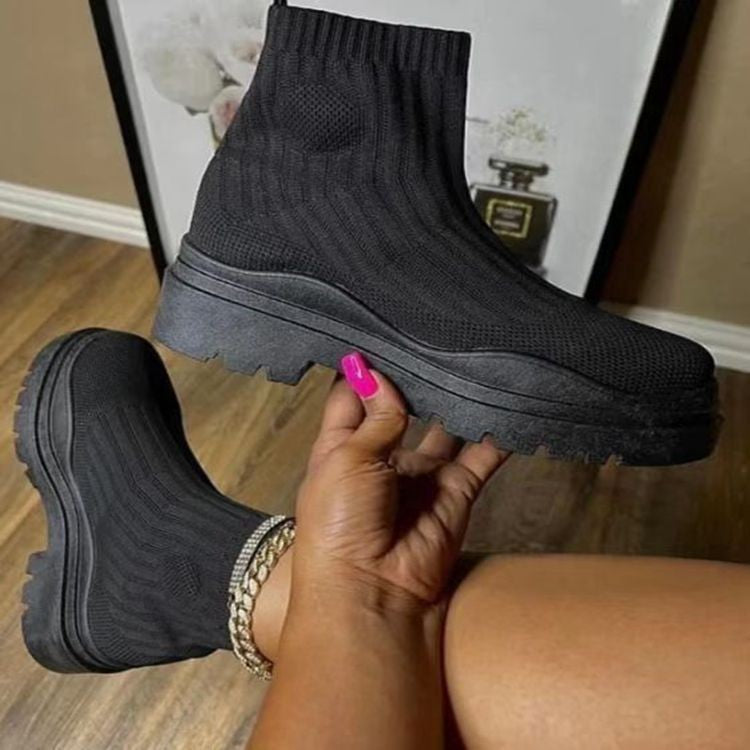 Damen Knöchelschuhe mit rutschfester Gummisohle und elastischem Strickdesign Stalluxe
