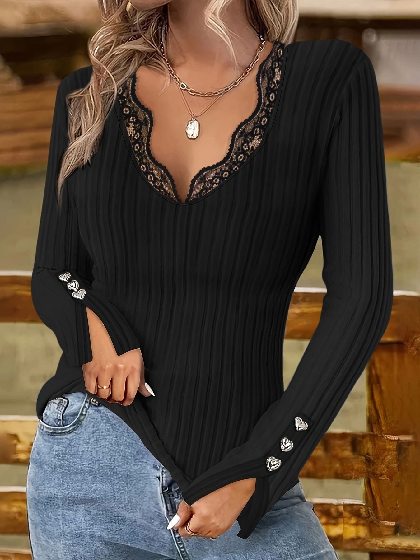 Damen Langarmshirt mit elegantem Spitzenausschnitt und Rippstruktur Stalluxe