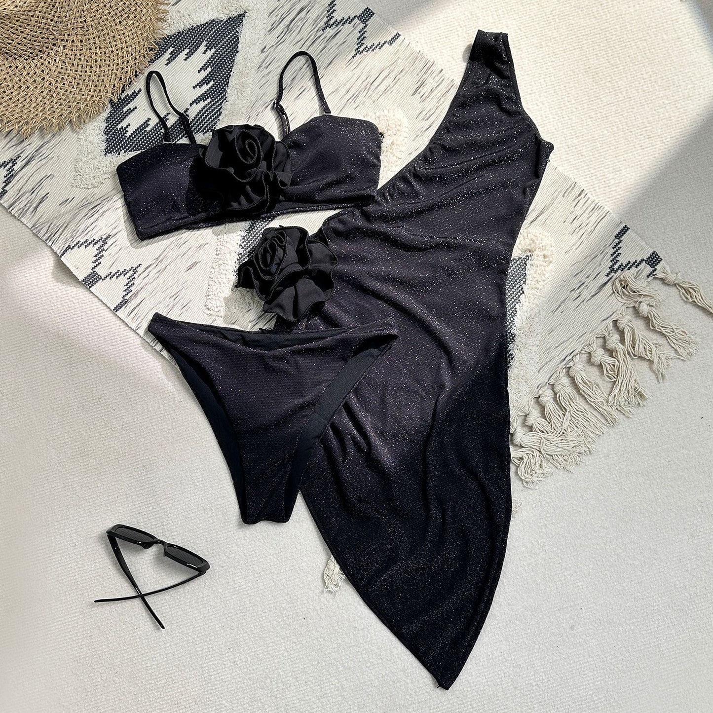Damen Bikiniset mit modischem Wickelrock und floraler Applikation Stalluxe