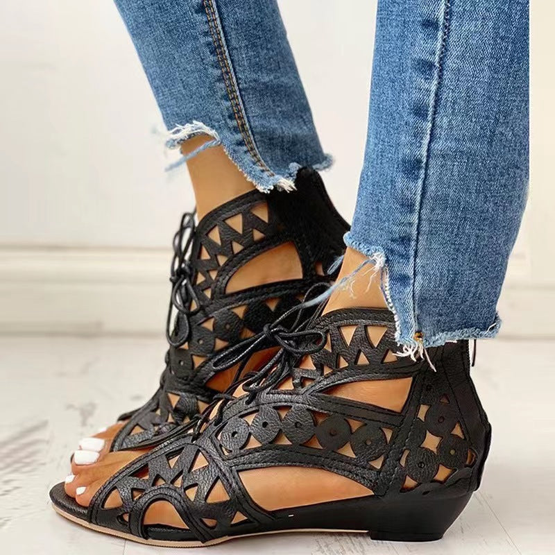 Damen Kunstleder-Sandalen mit Cut-Out-Design und Schnürung Stalluxe