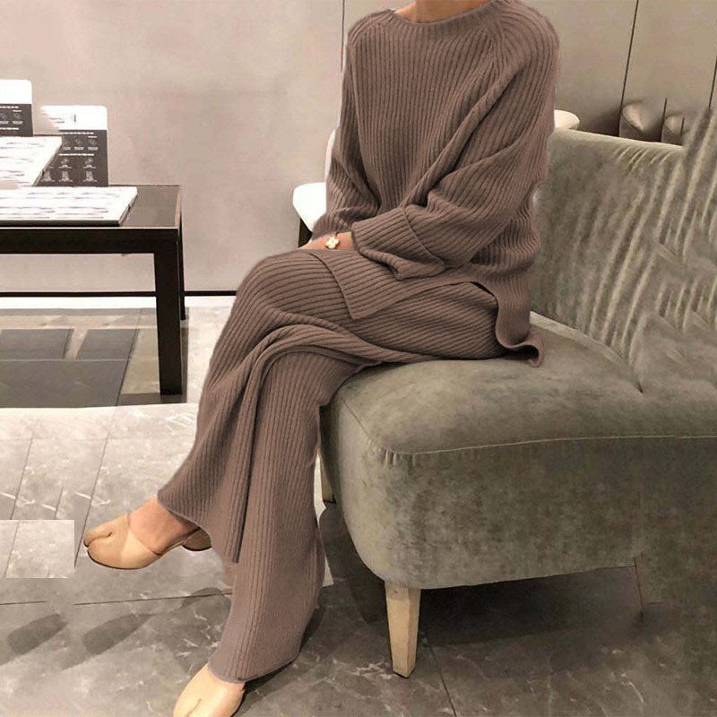 Damen Strickanzug mit weitem Schnitt und stilvollem Rippenmuster Stalluxe