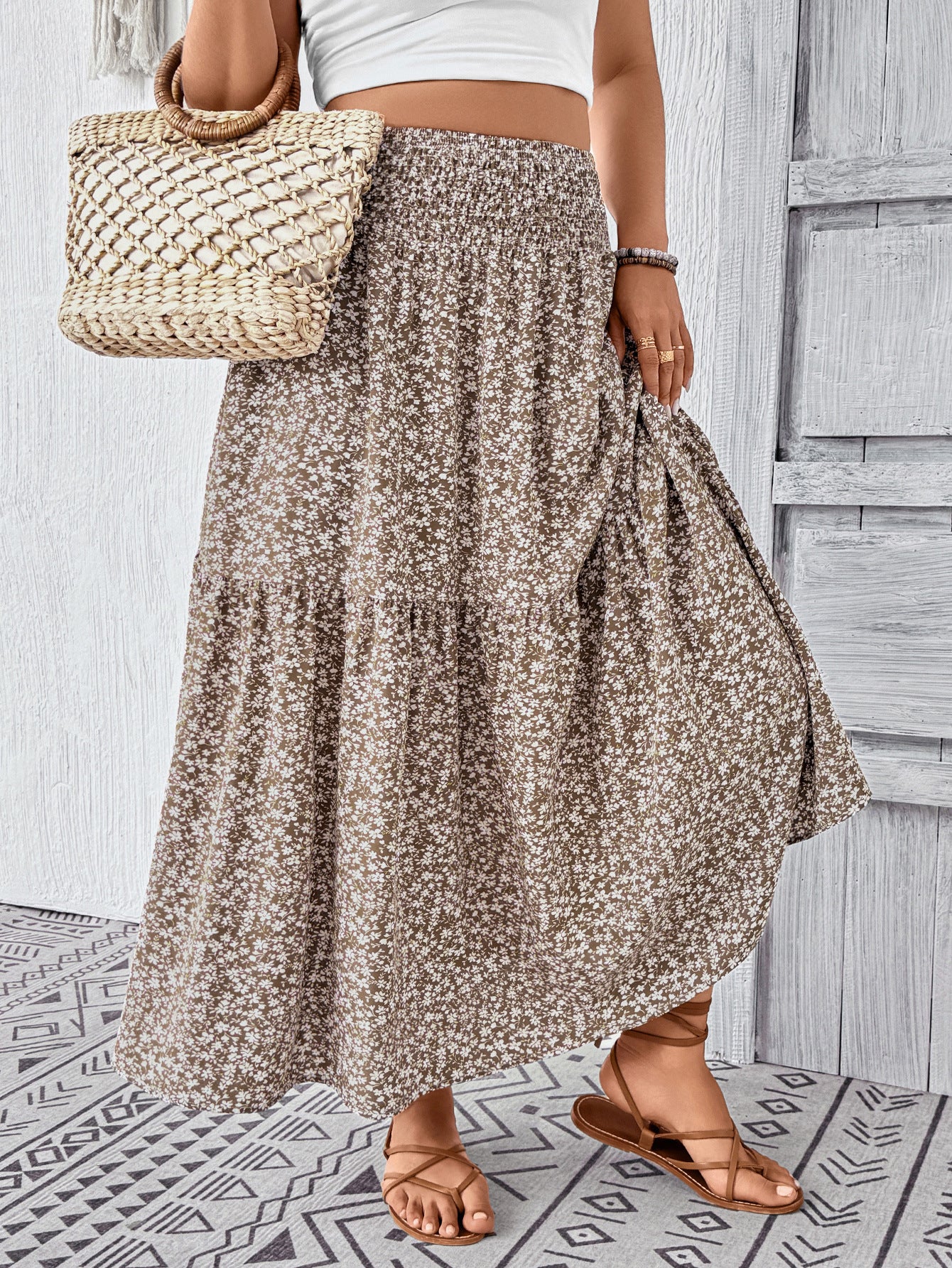 Damen Maxirock mit fließendem Schnitt und floralem Design Stalluxe