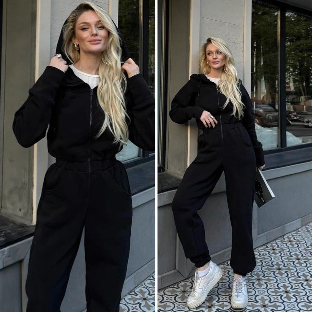 Damen Fleece-Jumpsuit mit Kapuze und praktischen Taschen Stalluxe