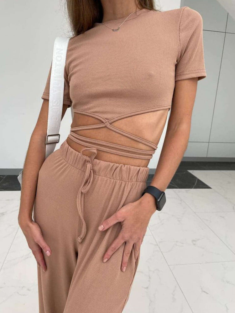 Damen sportliches Crop-Top mit dekorativem Schnitt und elastischem Bund Stalluxe