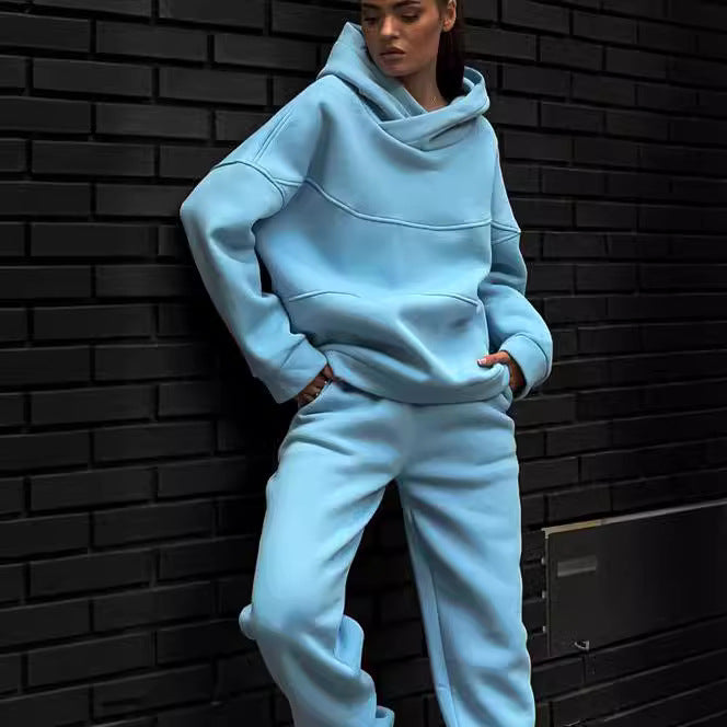 Damen lässiger Hoodie mit lässiger Jogginghose im modernen Schnitt Stalluxe
