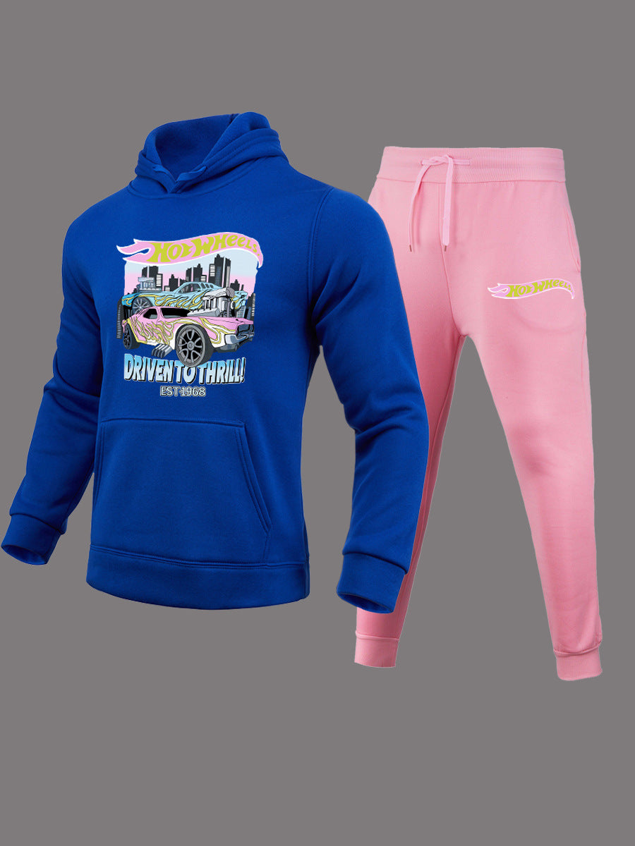 Damen bequemer Kapuzenpullover und Jogginghose Set mit auffälligem Auto-Motiv Stalluxe