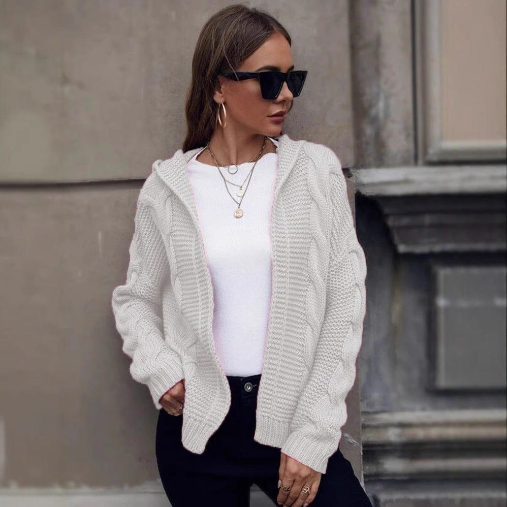 Damen Grobstrickjacke mit Kapuze und aufwendigem Zopfmuster Stalluxe