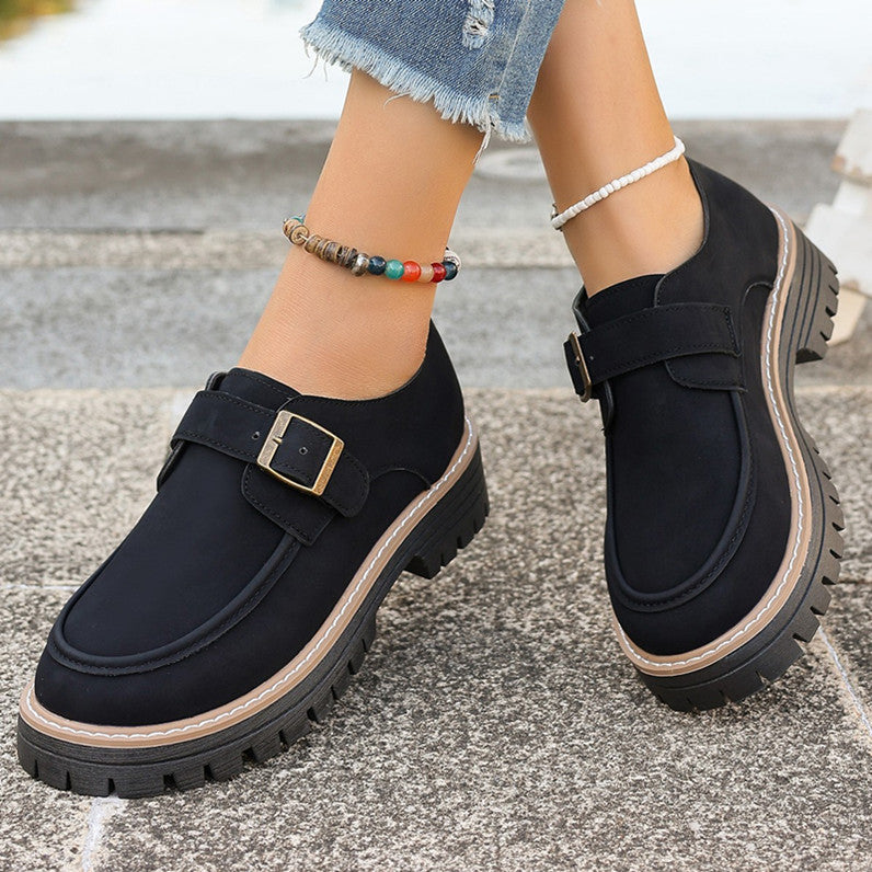 Damen Modische Mokassins mit bequemer Sohle und schnallenverziertem Design Stalluxe