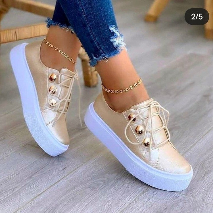 Damen Modische Plateau-Sneaker mit glamourösen Metallic-Details Stalluxe