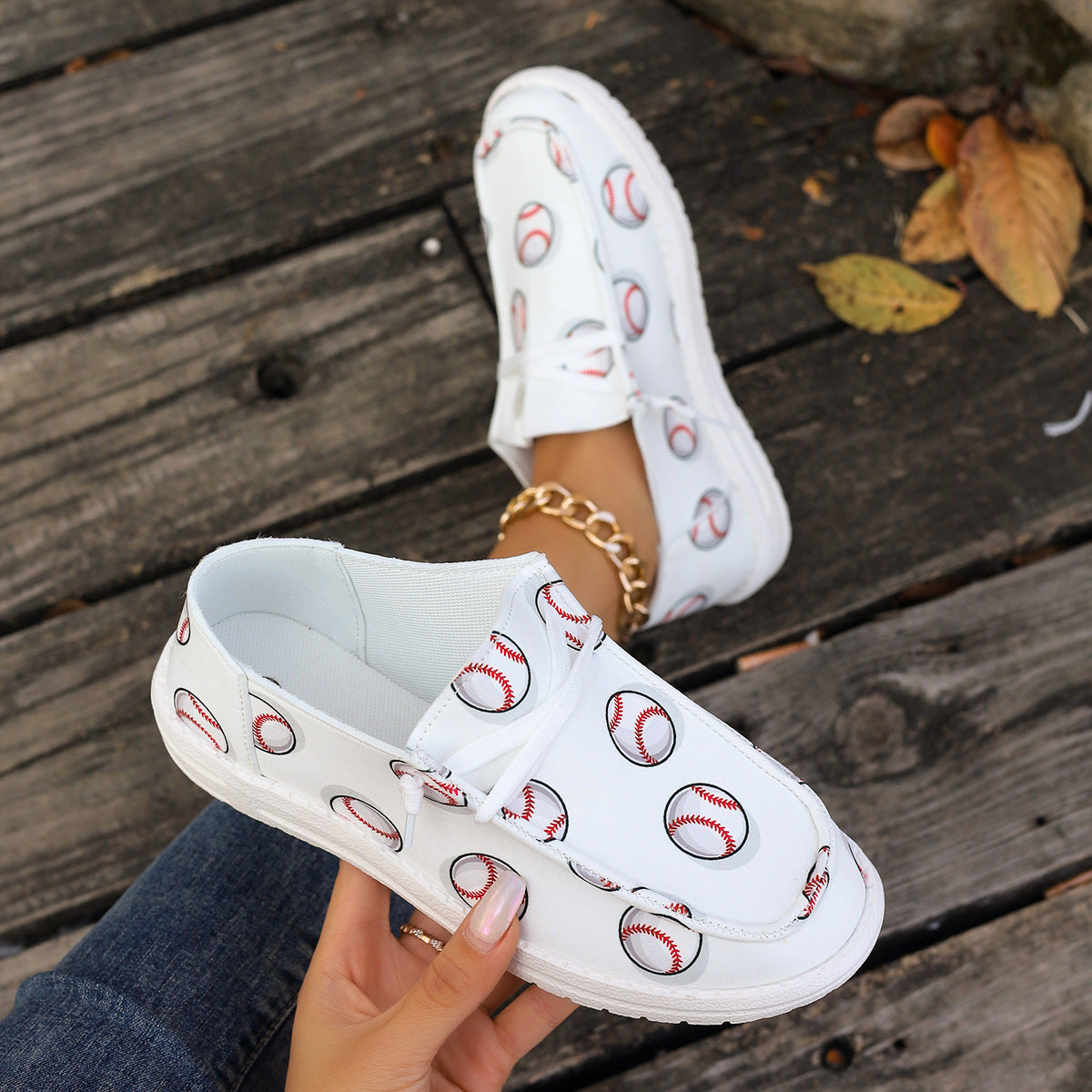 Damen Modische Slip-On Sneakers mit Baseball-Motiv Stalluxe