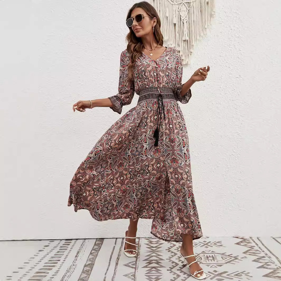 Damen Maxikleid mit verspieltem Paisley-Muster und seitlichem Schlitz Stalluxe