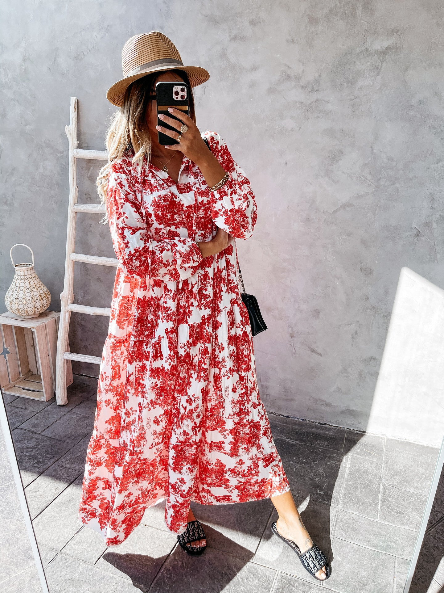 Damen Maxikleid mit floralen und künstlerischen Printdetails Stalluxe