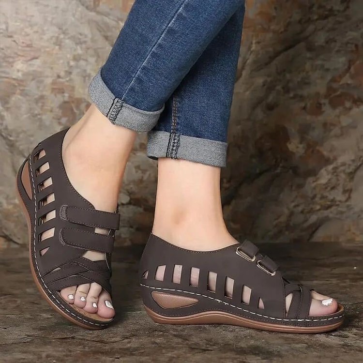 Damen Elegante und komfortable Riemensandalen mit atmungsaktivem Design Stalluxe