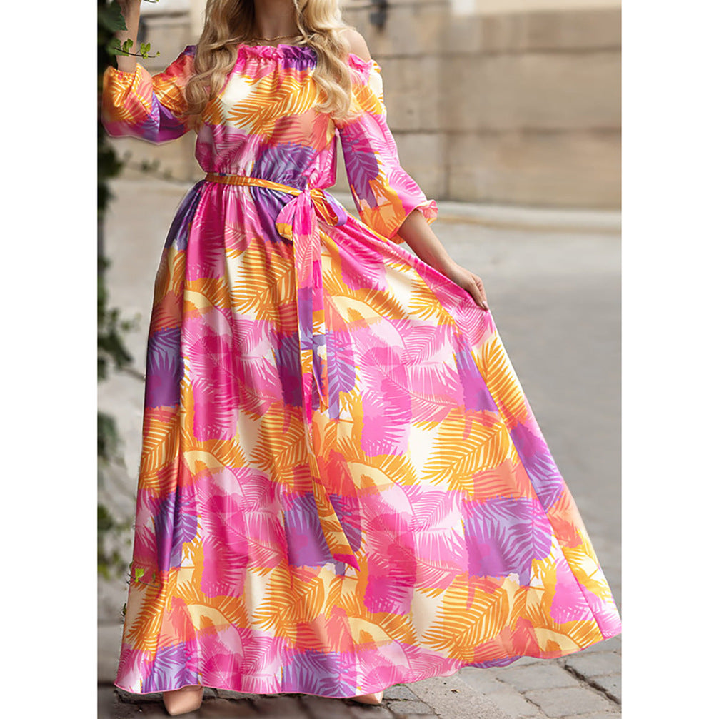 Damen Maxikleid mit off-shoulder Schnitt und floralem Design Stalluxe