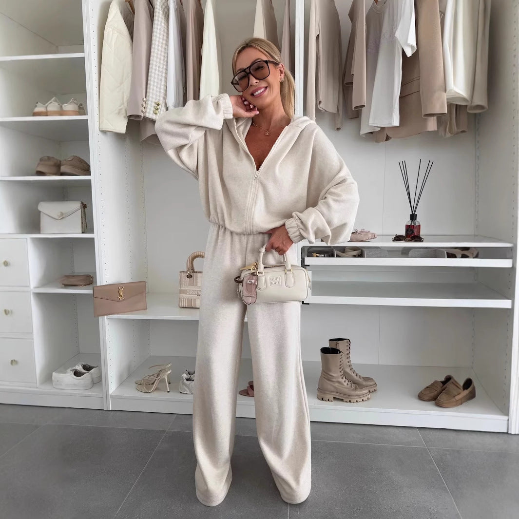 Damen luxuriöser Kapuzenanzug aus weichem Fleece Stalluxe