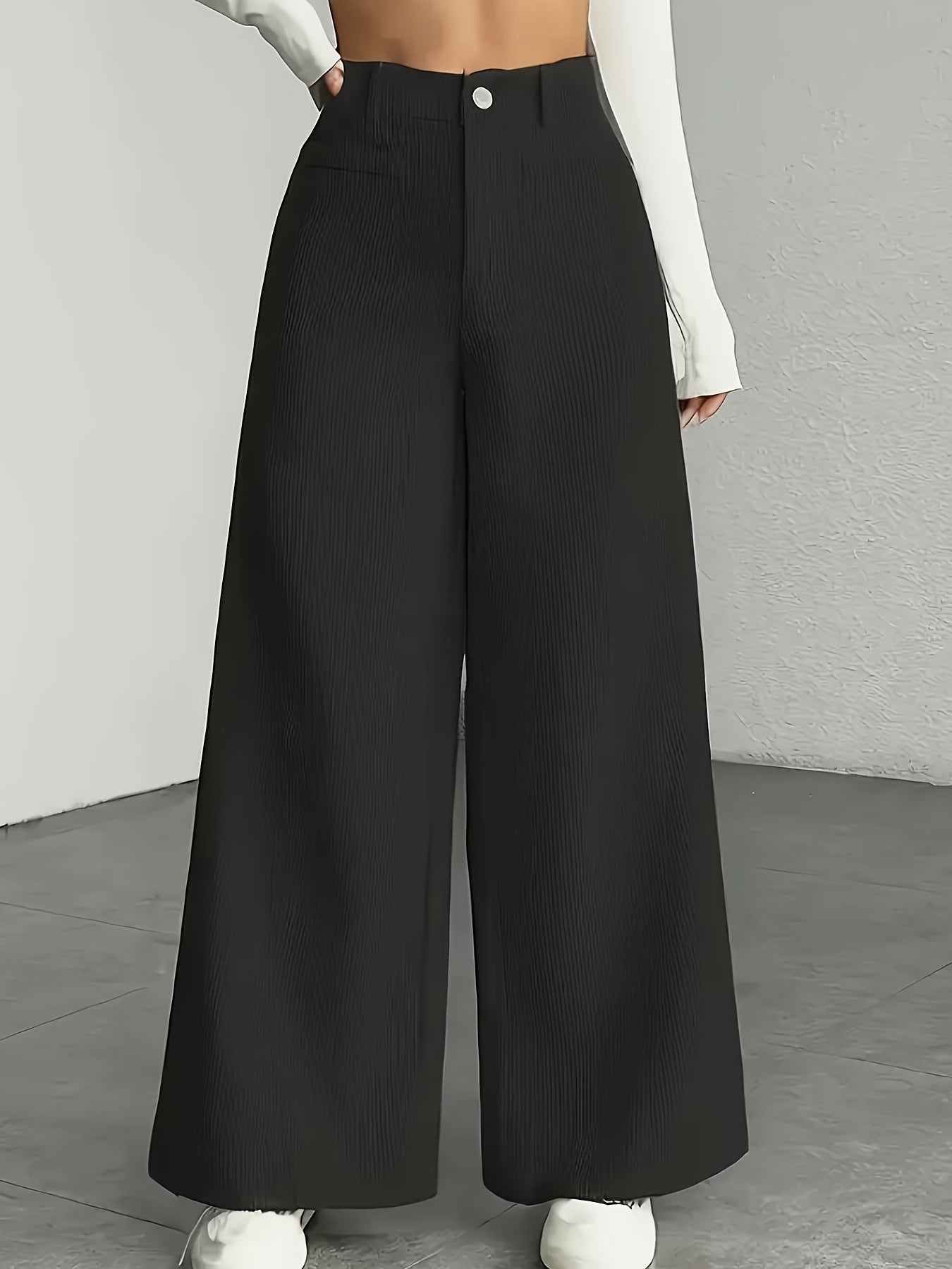 Damen Weitgeschnittene Cordhose mit hohem Bund und Taschen Stalluxe