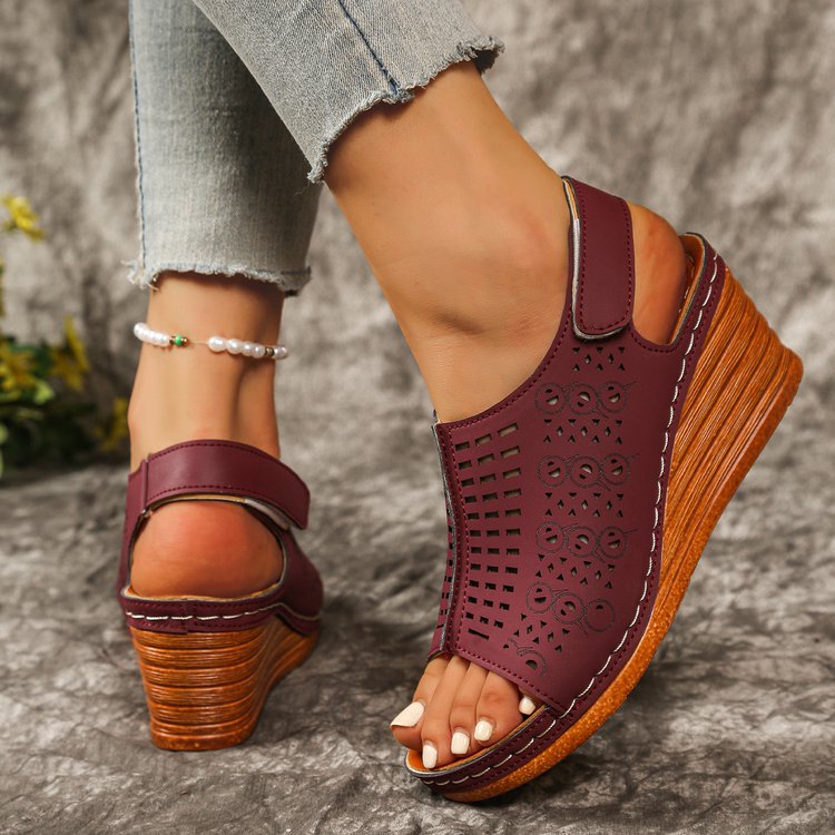 Damen offene Wedge-Sandalen mit luftiger Oberflächenstruktur und ergonomischem Fußbett Stalluxe