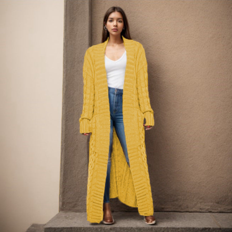 Damen Langer Strickcardigan mit raffiniertem Zopfdesign und praktischen Taschen Stalluxe