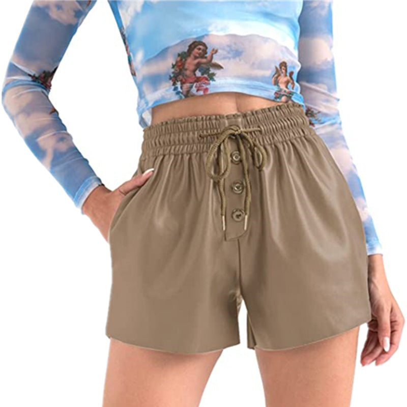 Damen lässige Shorts aus innovativem Kunstleder mit elastischem Bund und praktischen Knopfdetails Stalluxe