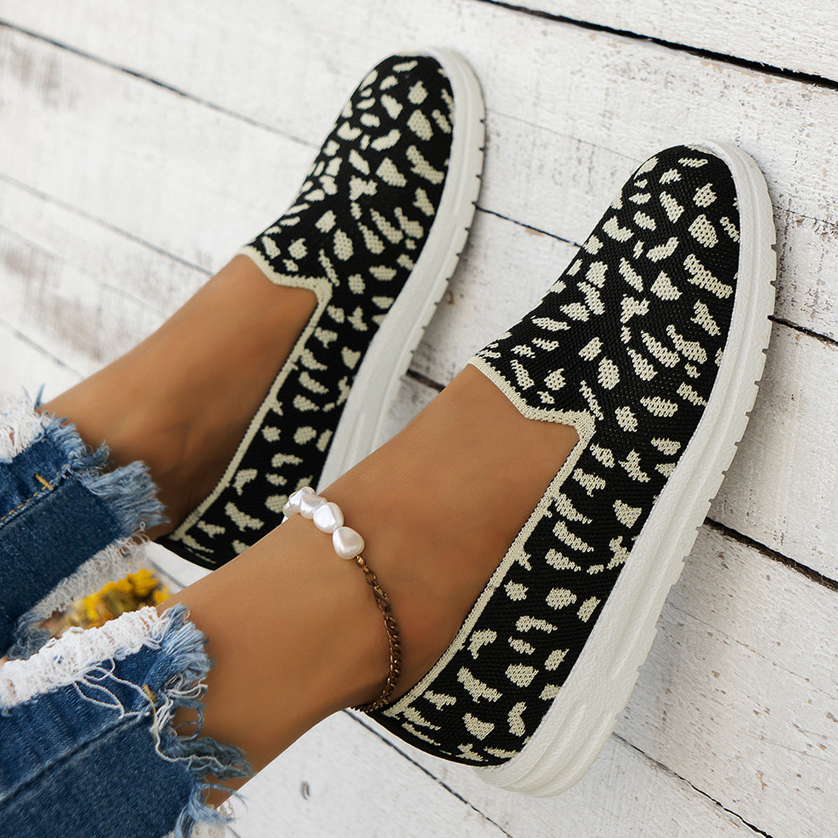 Damen Komfortable Slip-On Sneakers mit Leoprint Stalluxe