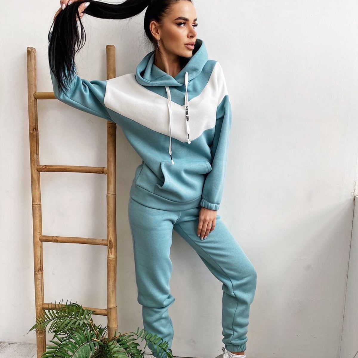 Damen sportlicher Hoodie und enge Jogginghose Set Stalluxe