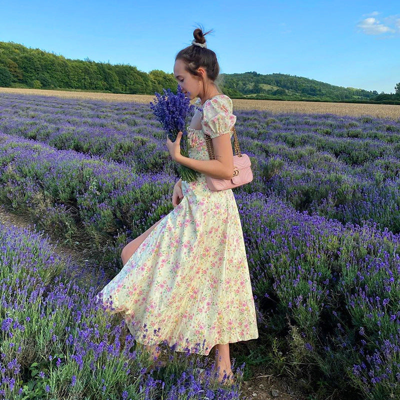 Damen Blumenkleid mit Schößchen und hoher Schlitze Stalluxe