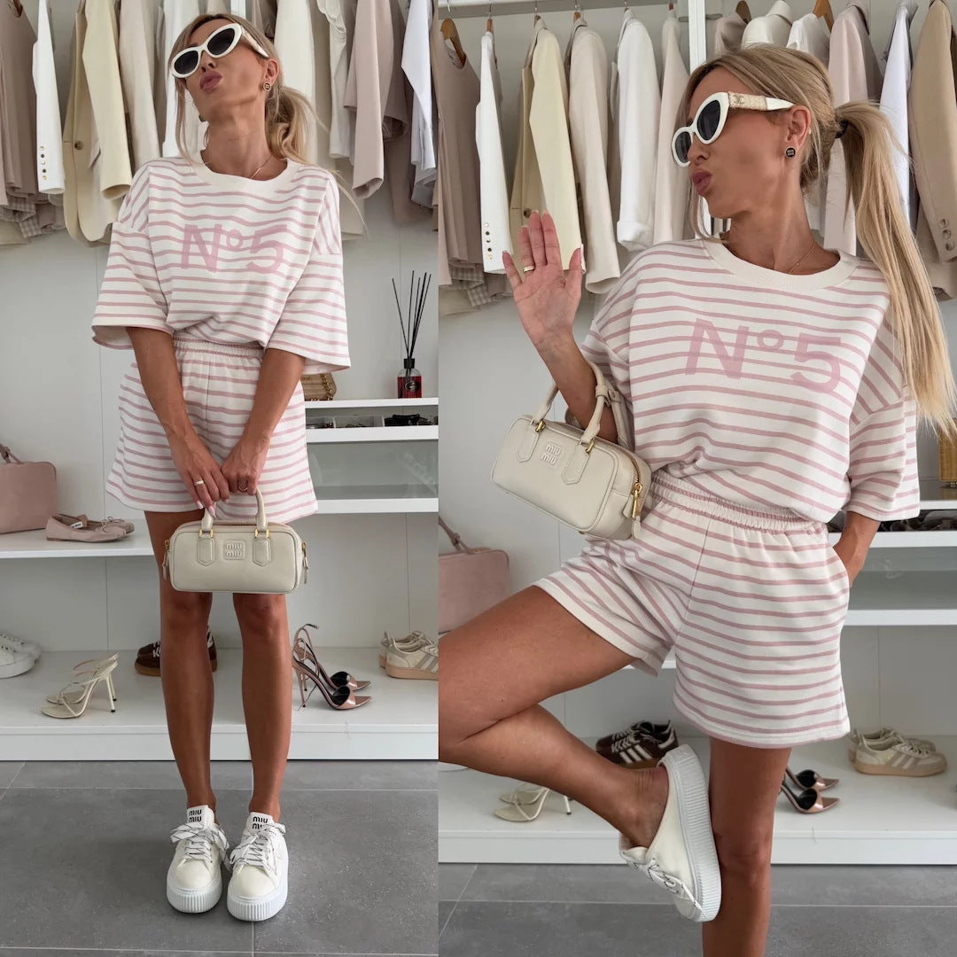 Damen gestreiftes Shorts-Set mit modischem Oversize-Schnitt Stalluxe