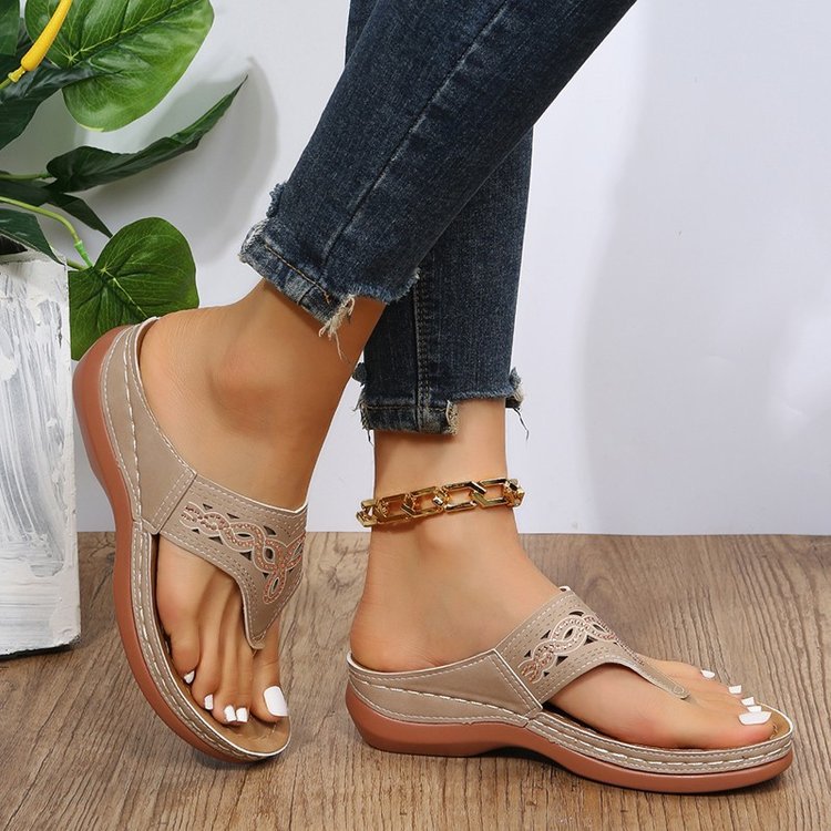 Damen Zehentrenner-Sandalen mit eleganter Spitzenverzierung und weichem Fußbett Stalluxe