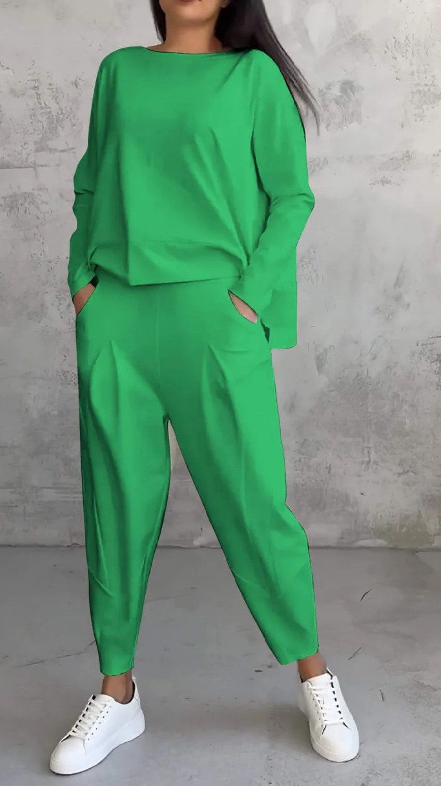 Damen modischer Freizeitanzug mit elegantem Schnitt und praktischen Taschen Stalluxe