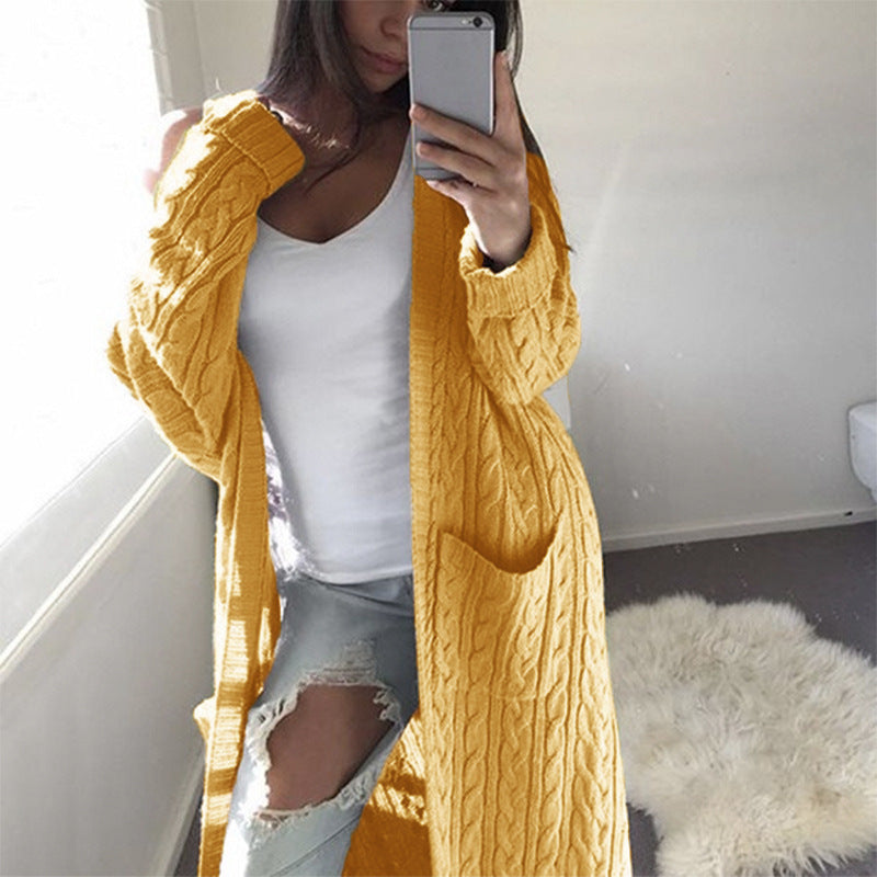Damen Strickjacke mit Kabelmuster und großen Taschen Stalluxe