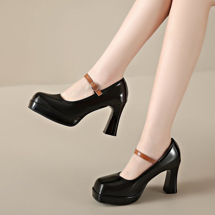 Damen Plateau-Pumps mit elegantem Riemchen und komfortablem Blockabsatz Stalluxe