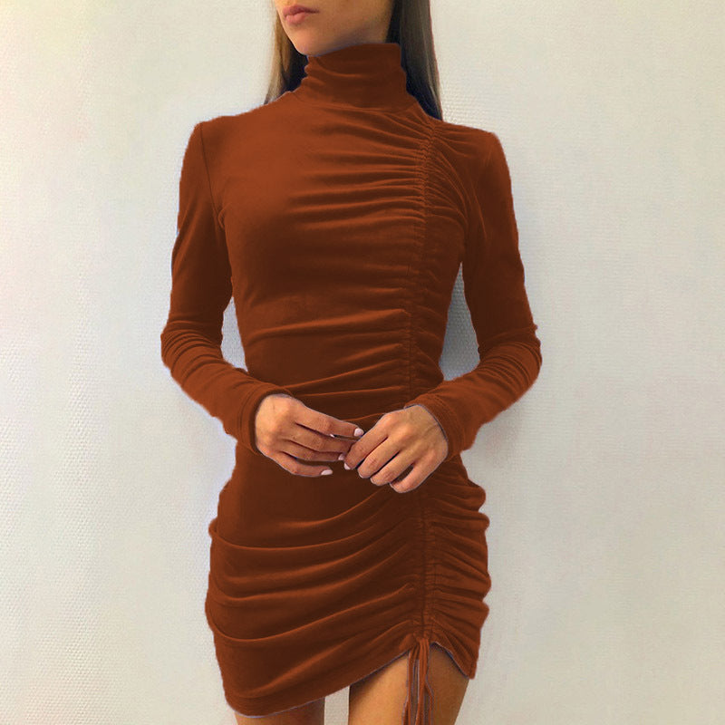 Damen elegantes Samt-Minikleid mit hohem Kragen und raffiniertem Raffungseffekt Stalluxe